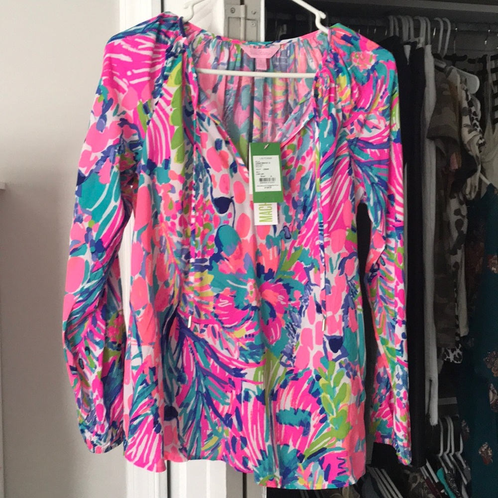 Lilly Pulitzer long sleeve lightweight top